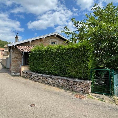 Maison Au Pied De La Roche Solutré-Pouilly Екстериор снимка