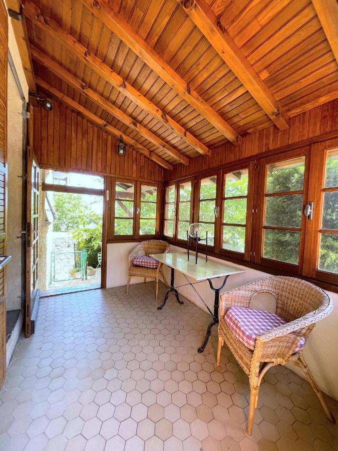 Maison Au Pied De La Roche Solutré-Pouilly Екстериор снимка