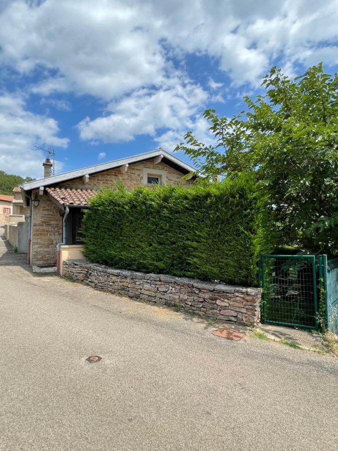 Maison Au Pied De La Roche Solutré-Pouilly Екстериор снимка